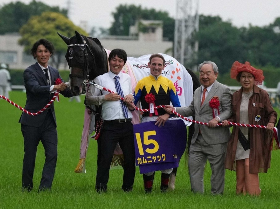 オークス2025レース回顧！樫の女王はカムニャック！