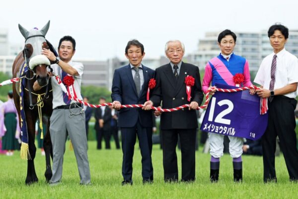 宝塚記念2025レース回顧！メイショウタバル逃げ切り圧勝！