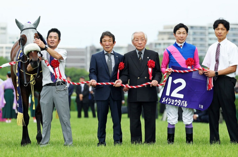 宝塚記念2025レース回顧!メイショウタバル逃げ切り圧勝!